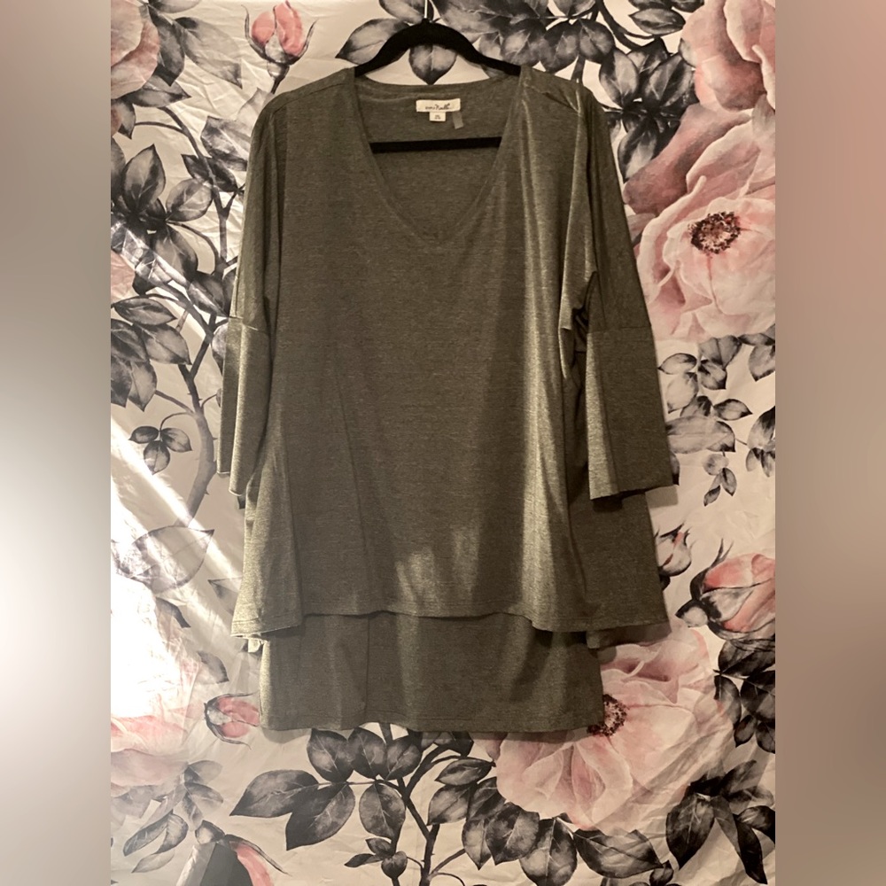 Gray Top - Picture 7 of 7